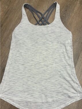 Lululemon Strappy Back Tank Top Gray White Space Dye Size 6 no tag